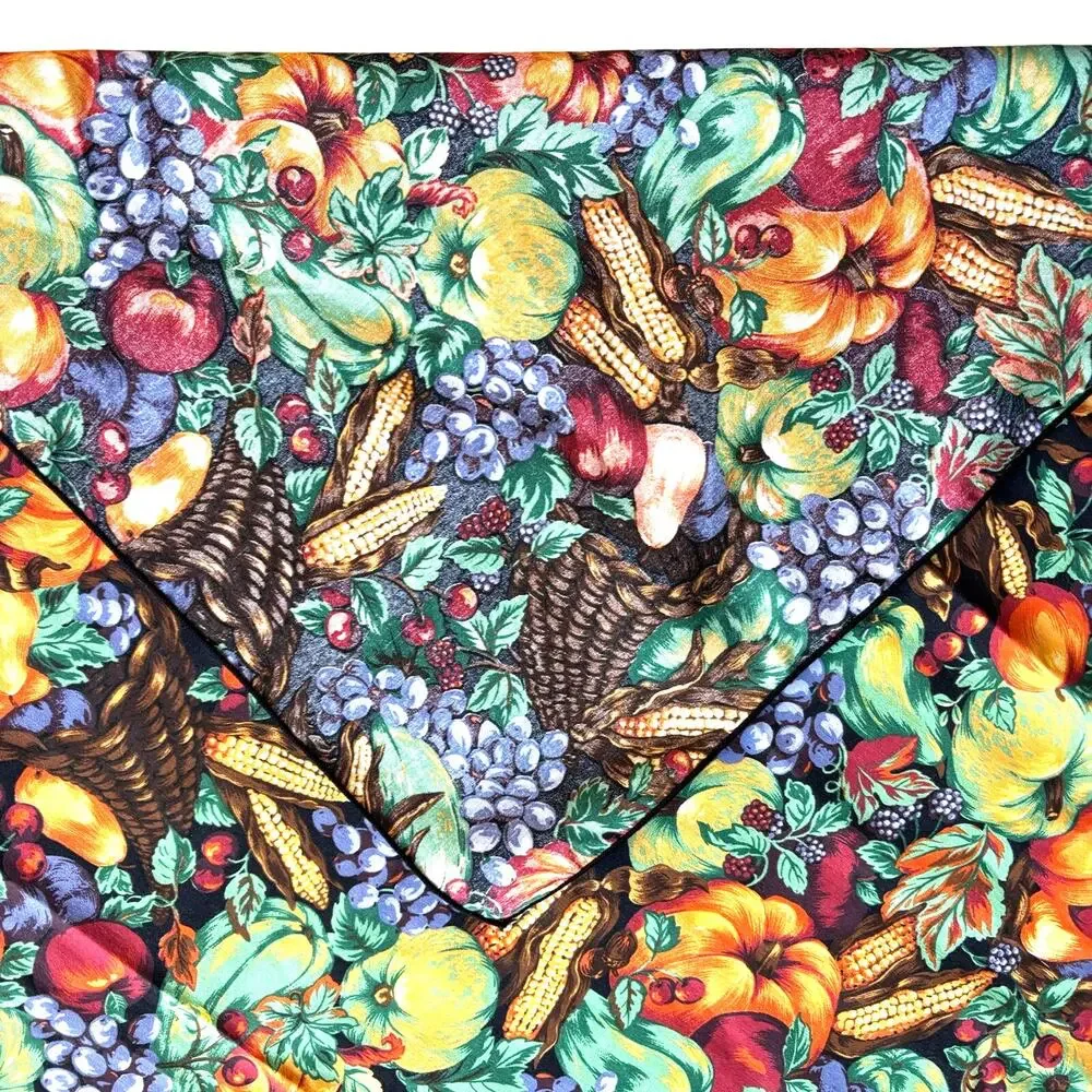 Vintage Thanksgiving holiday tablecloth festive brown orange green pumpkins